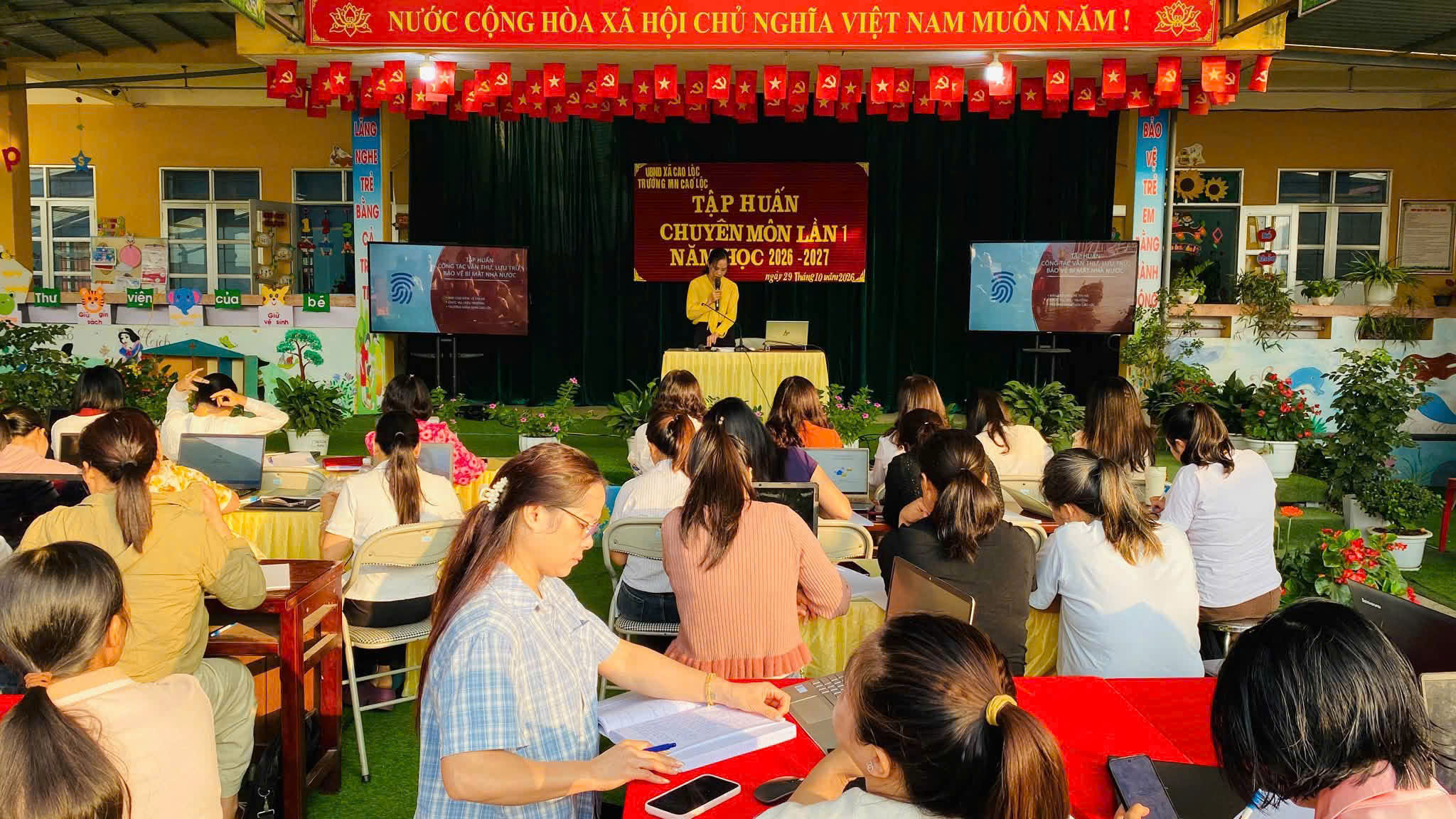 Tập huấn chuyên môn cấp trường lần 1